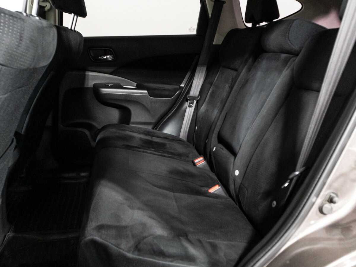 Б/У Хонда ЦР-В 2014 года. Фото: #9