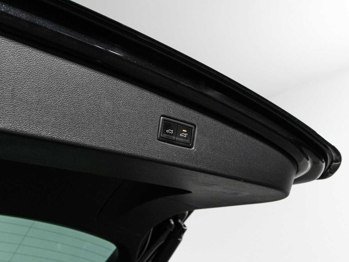 Б/У Фольксваген Тигуан 2019 года. Фото: #15