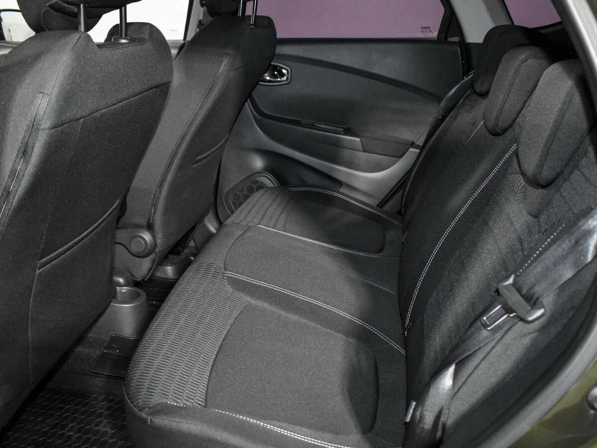 Б/У Рено Каптюр 2016 года. Фото: #11