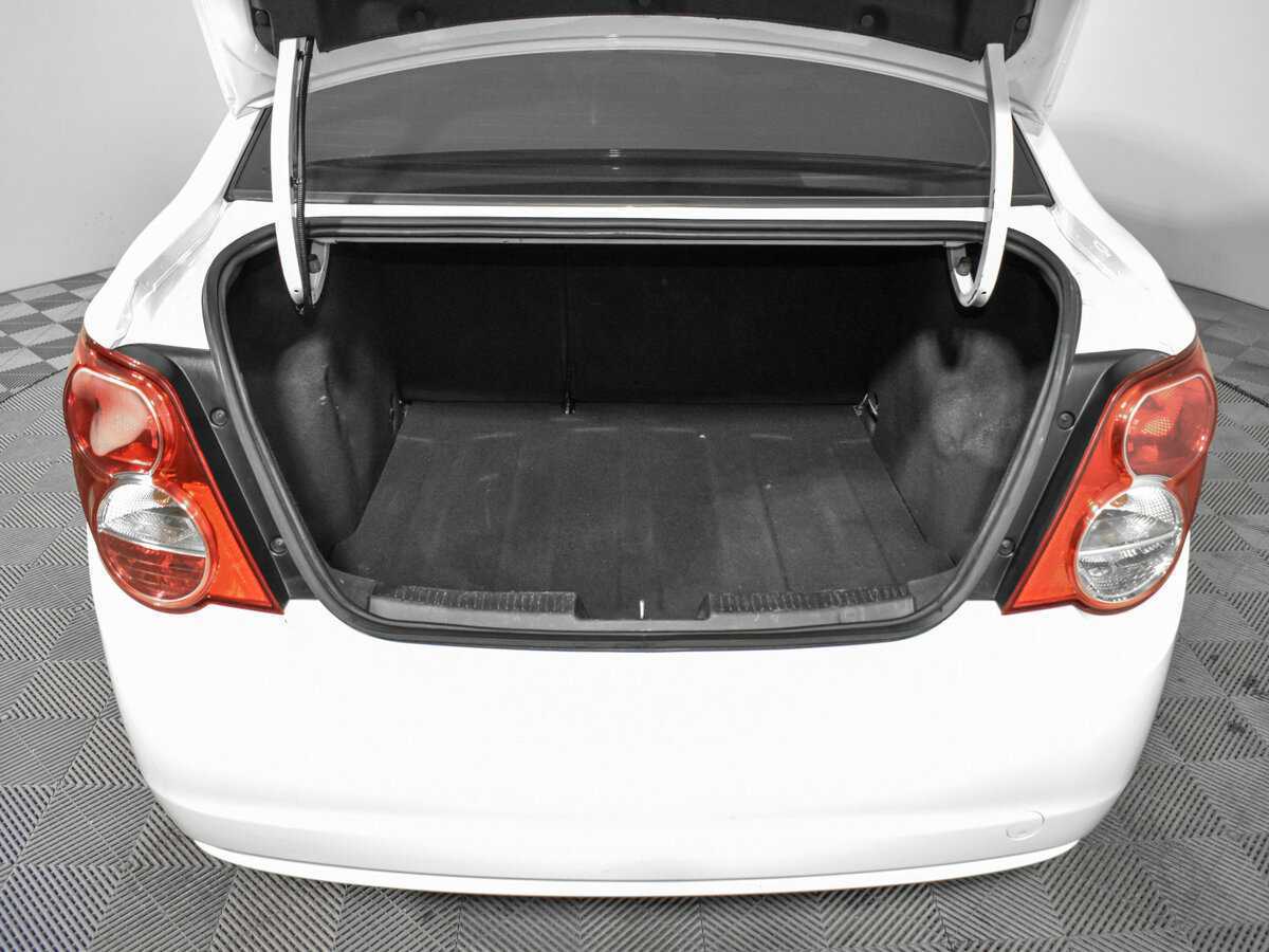 Б/У Шевроле Авео 2014 года. Фото: #14