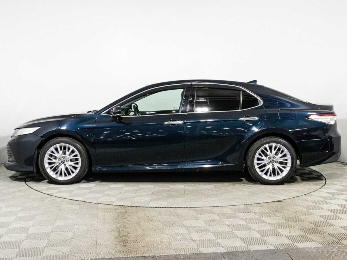 Б/У Тойота Камри 2018 года. Фото: #7