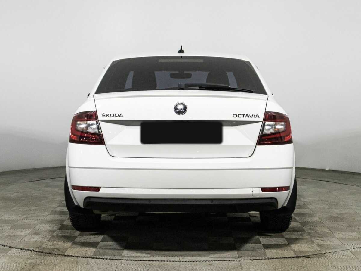 Б/У Шкода Октавия 2017 года. Фото: #5