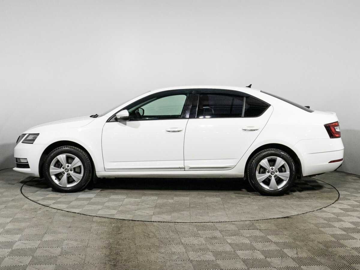 Б/У Шкода Октавия 2017 года. Фото: #7