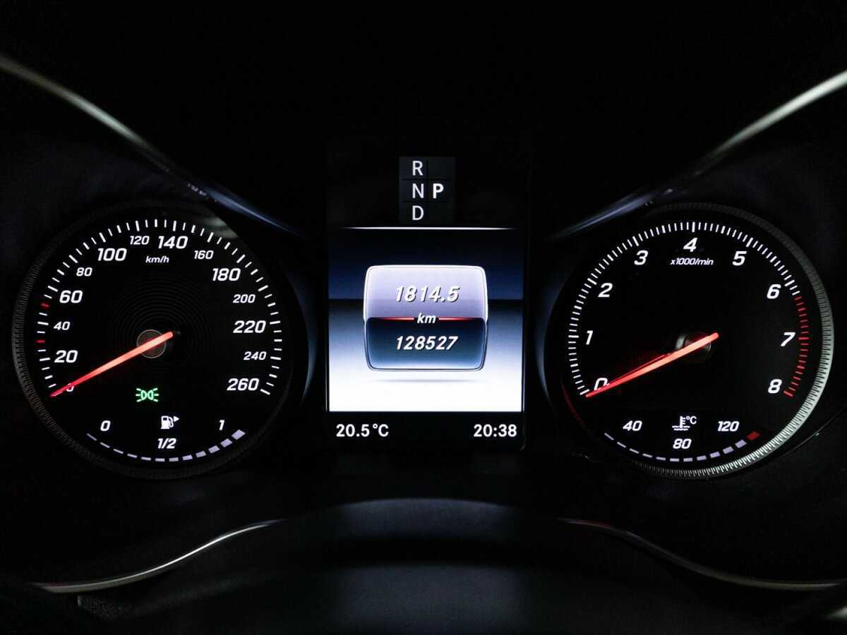 Б/У Мерседес-Бенц Ц-Класс 2017 года. Фото: #11