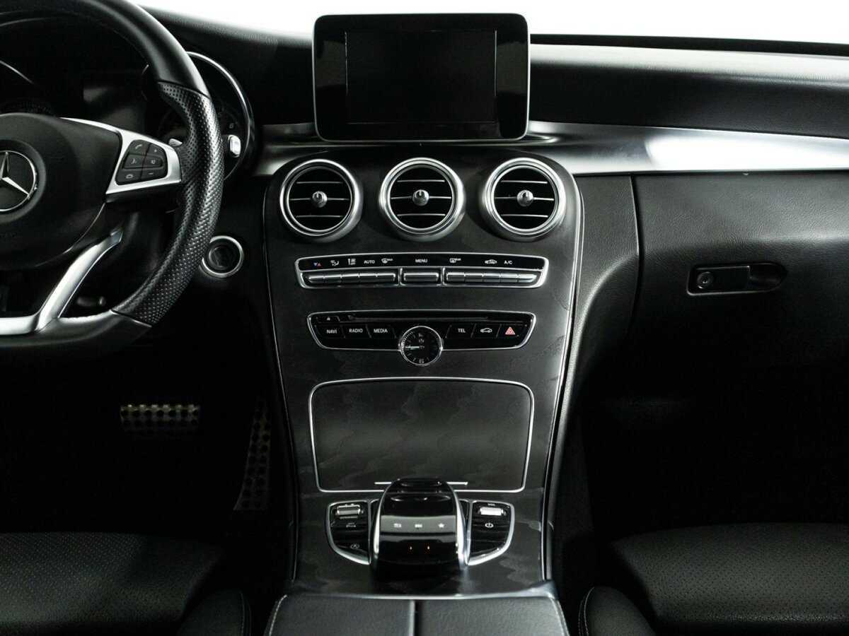 Б/У Мерседес-Бенц Ц-Класс 2017 года. Фото: #13