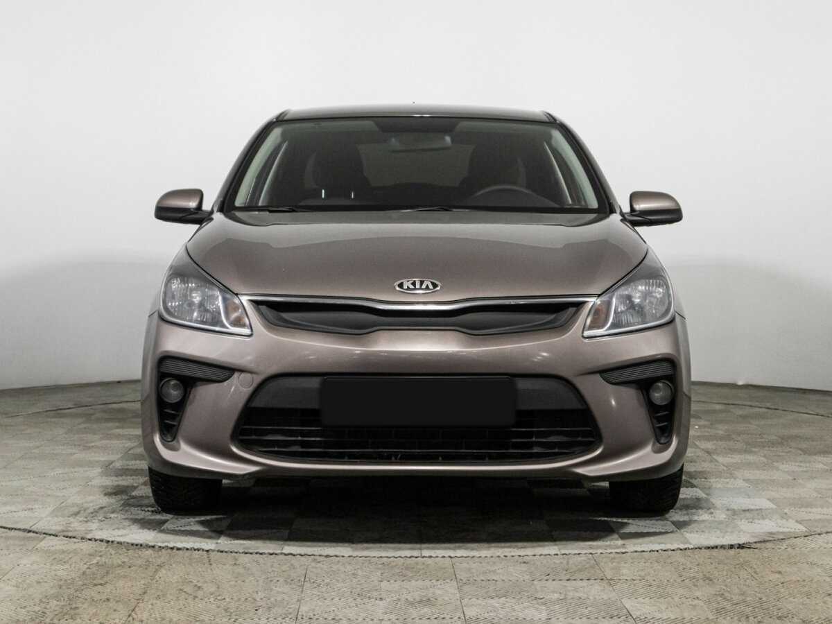 Б/У Киа Рио 2017 года. Фото: #1