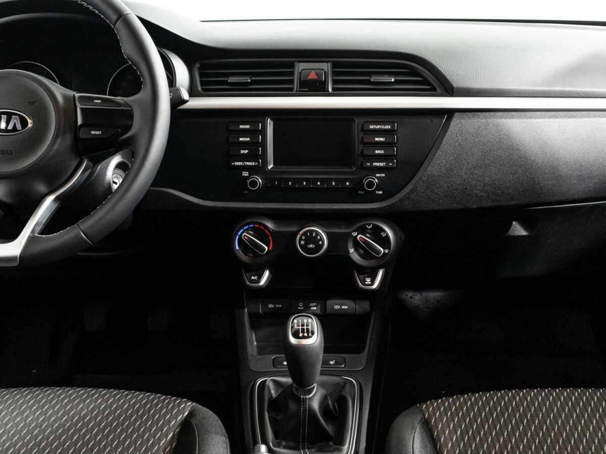 Б/У Киа Рио 2017 года. Фото: #13