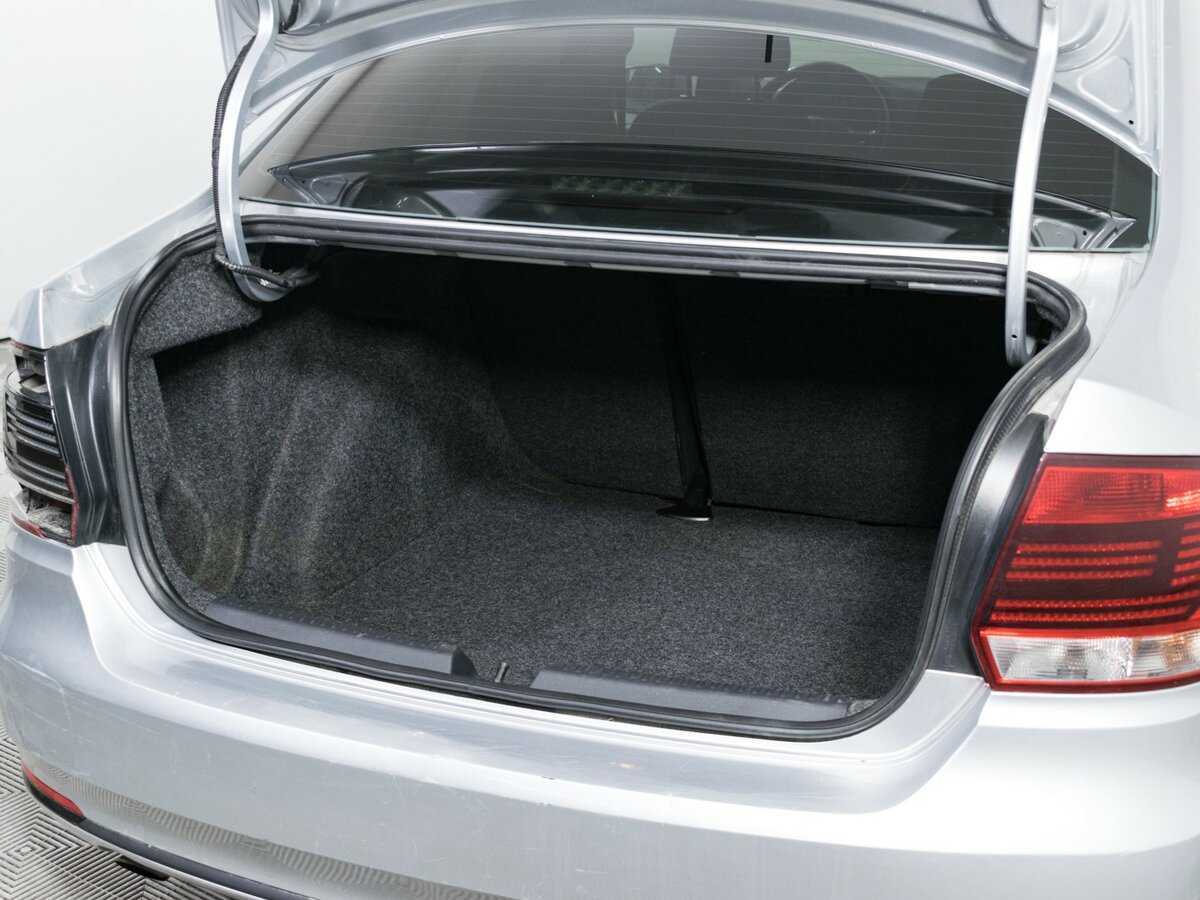 Б/У Фольксваген Поло 2017 года. Фото: #6