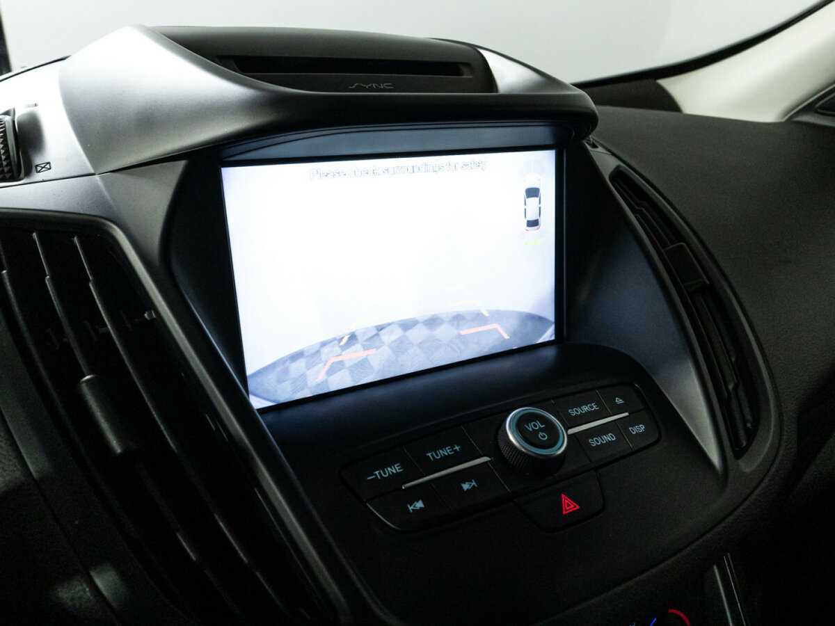 Б/У Форд Куга 2017 года. Фото: #17