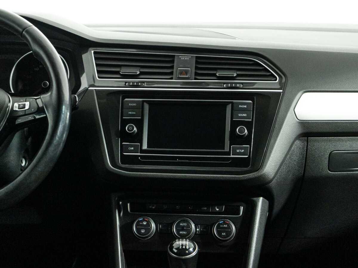 Б/У Фольксваген Тигуан 2018 года. Фото: #13