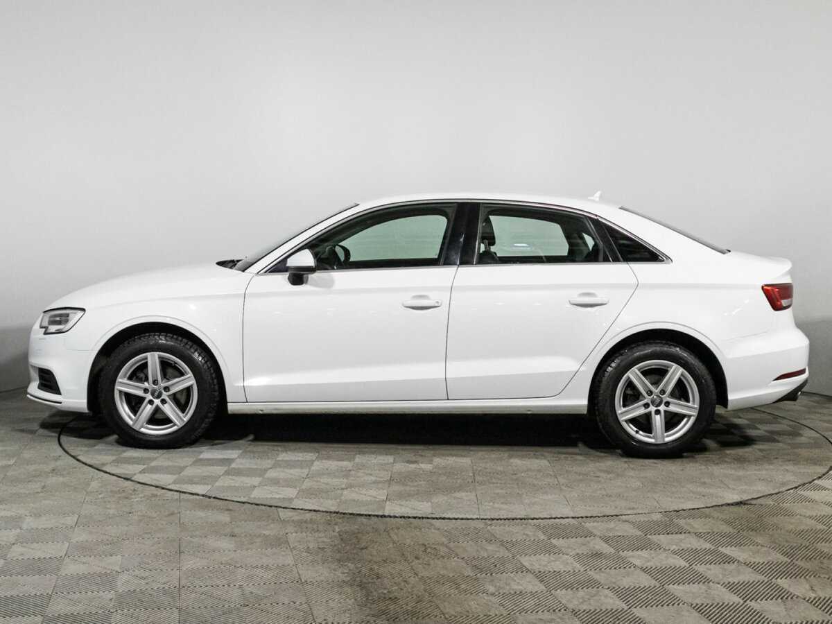 Б/У Ауди А3 2017 года. Фото: #7