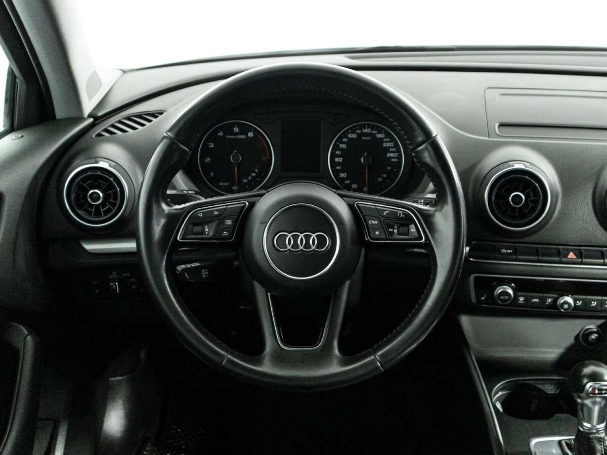 Б/У Ауди А3 2017 года. Фото: #18