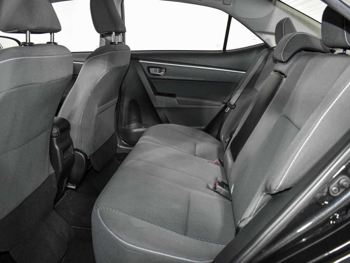 Б/У Тойота Королла 2016 года. Фото: #11