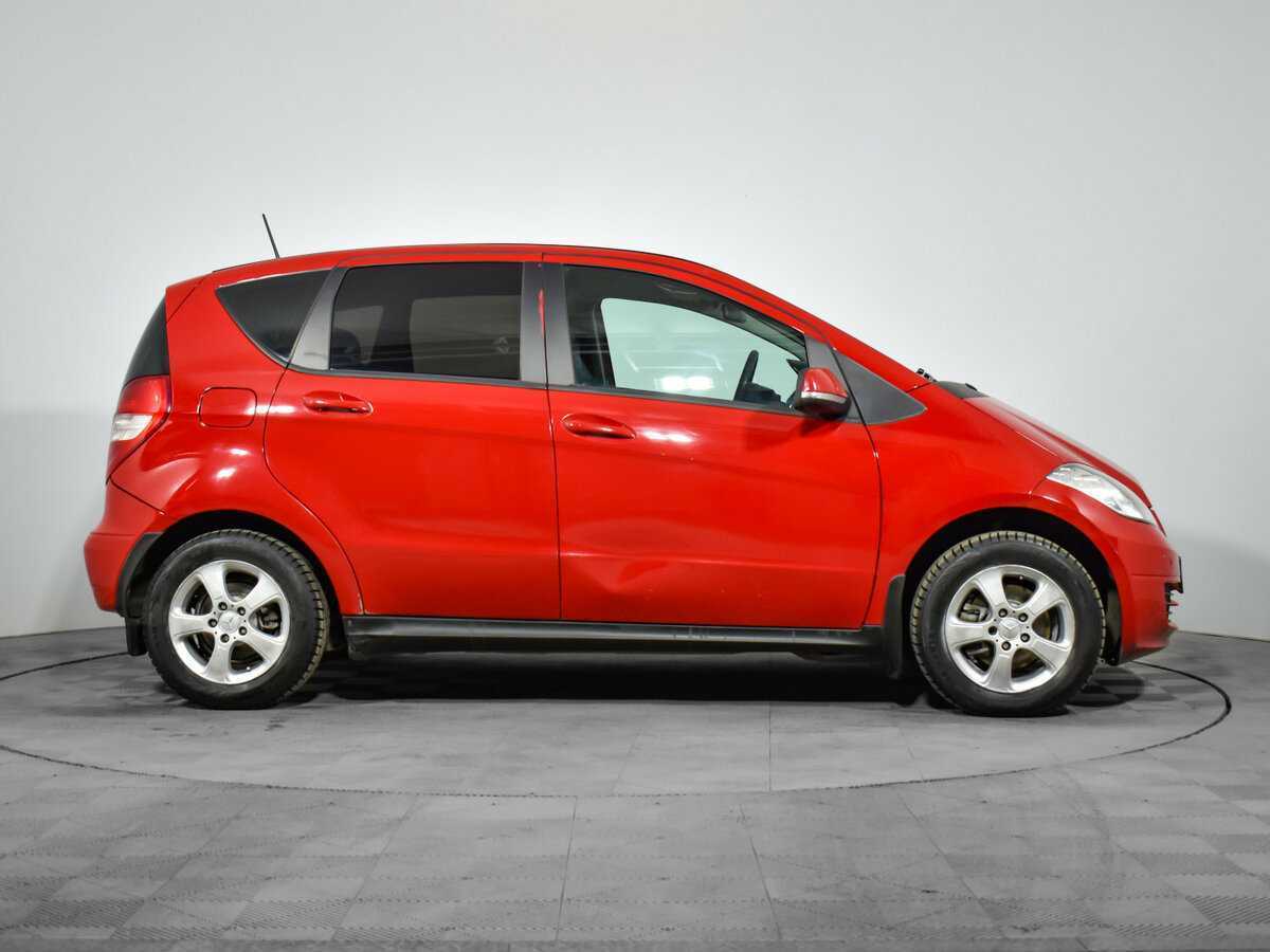 Б/У Мерседес-Бенц А-Класс 2012 года. Фото: #3