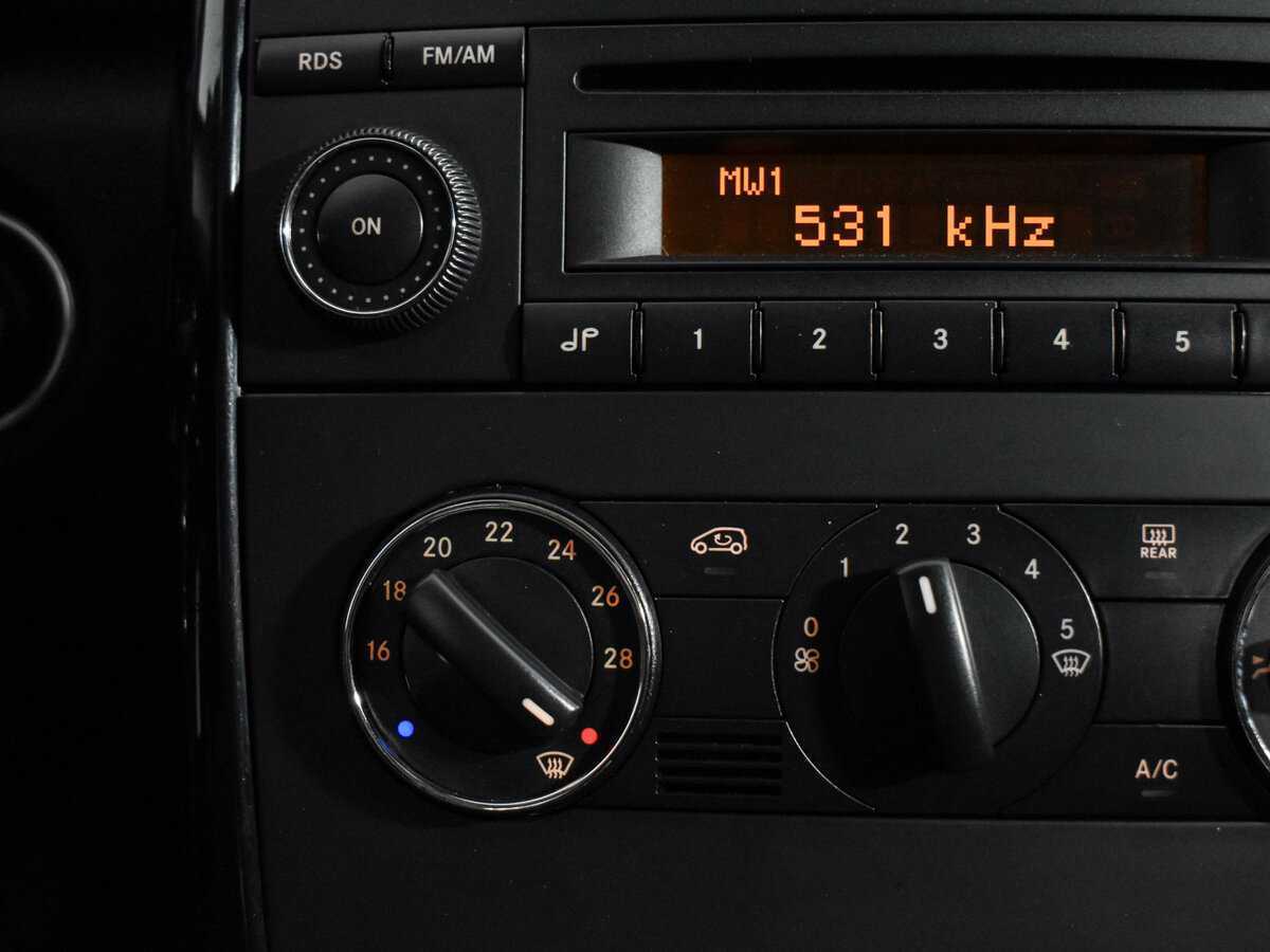 Б/У Мерседес-Бенц А-Класс 2012 года. Фото: #14