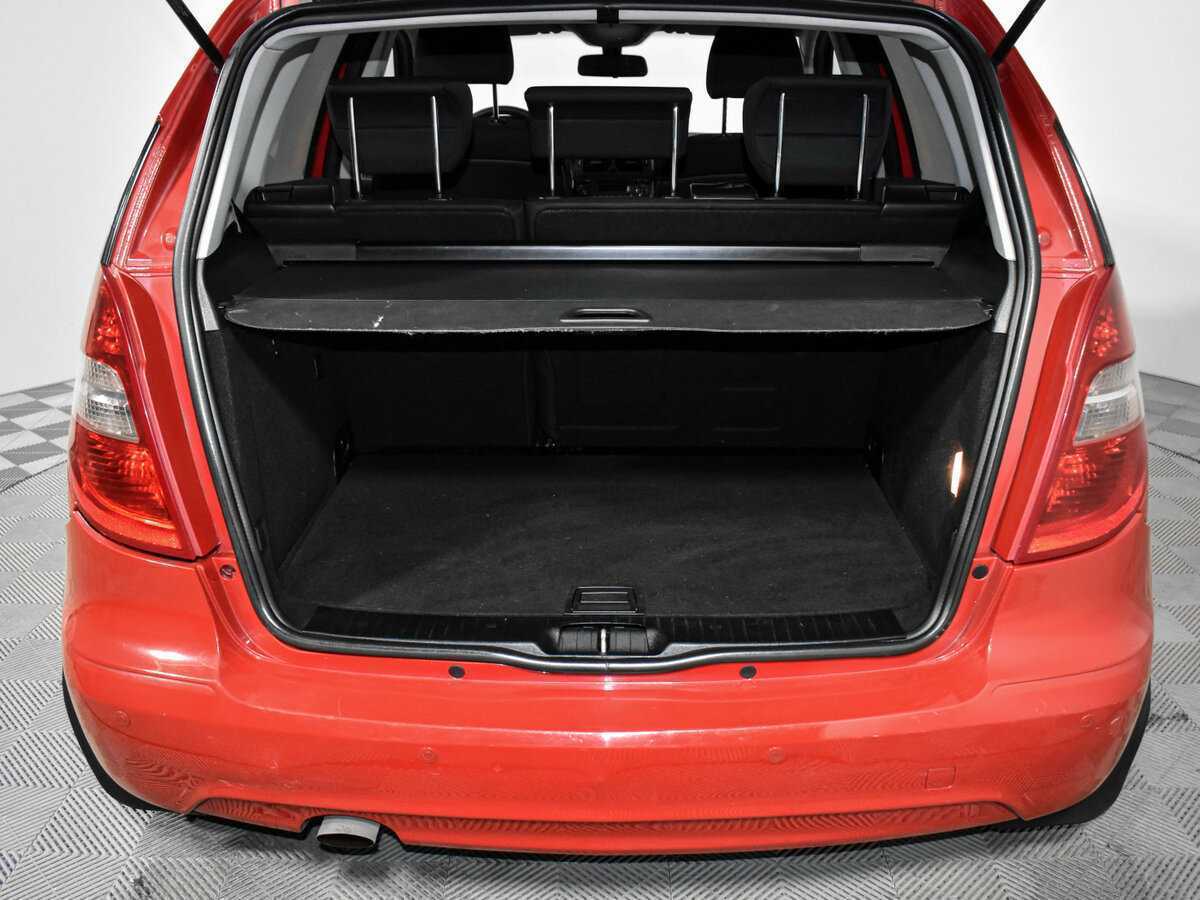 Б/У Мерседес-Бенц А-Класс 2012 года. Фото: #17