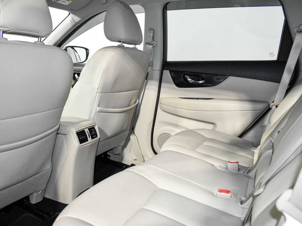 Б/У Ниссан Икс-Трейл 2018 года. Фото: #12