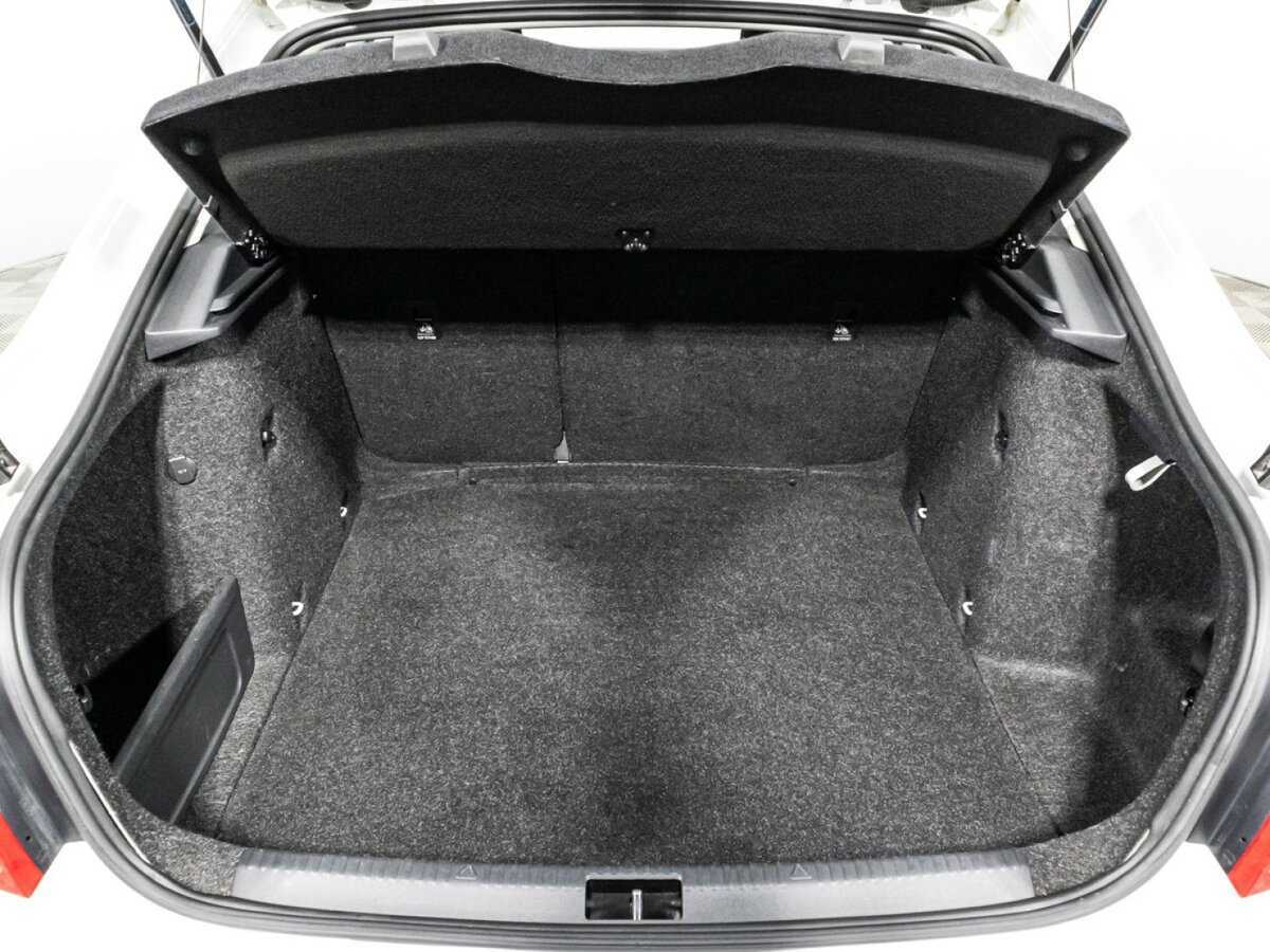 Б/У Шкода Октавия 2020 года. Фото: #14