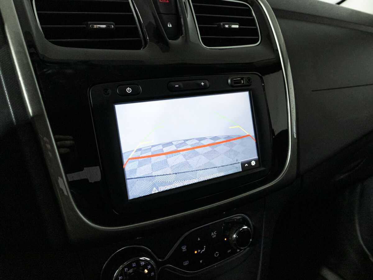 Б/У Рено Сандеро 2020 года. Фото: #14