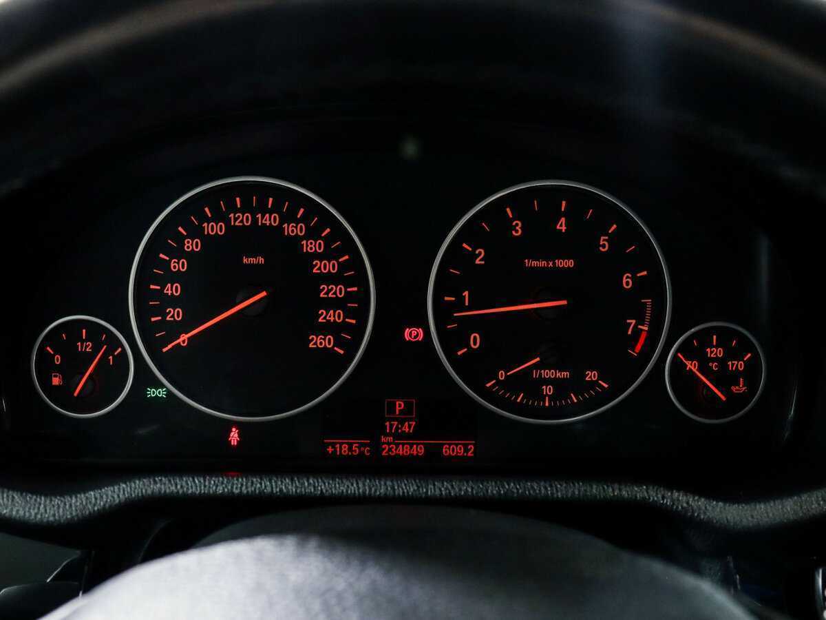 Б/У БМВ Икс4 2016 года. Фото: #7