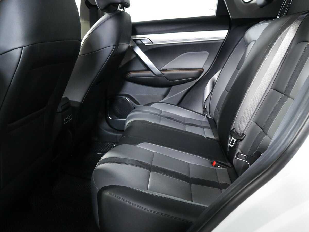 Б/У Джили Кулрэй 2023 года. Фото: #6