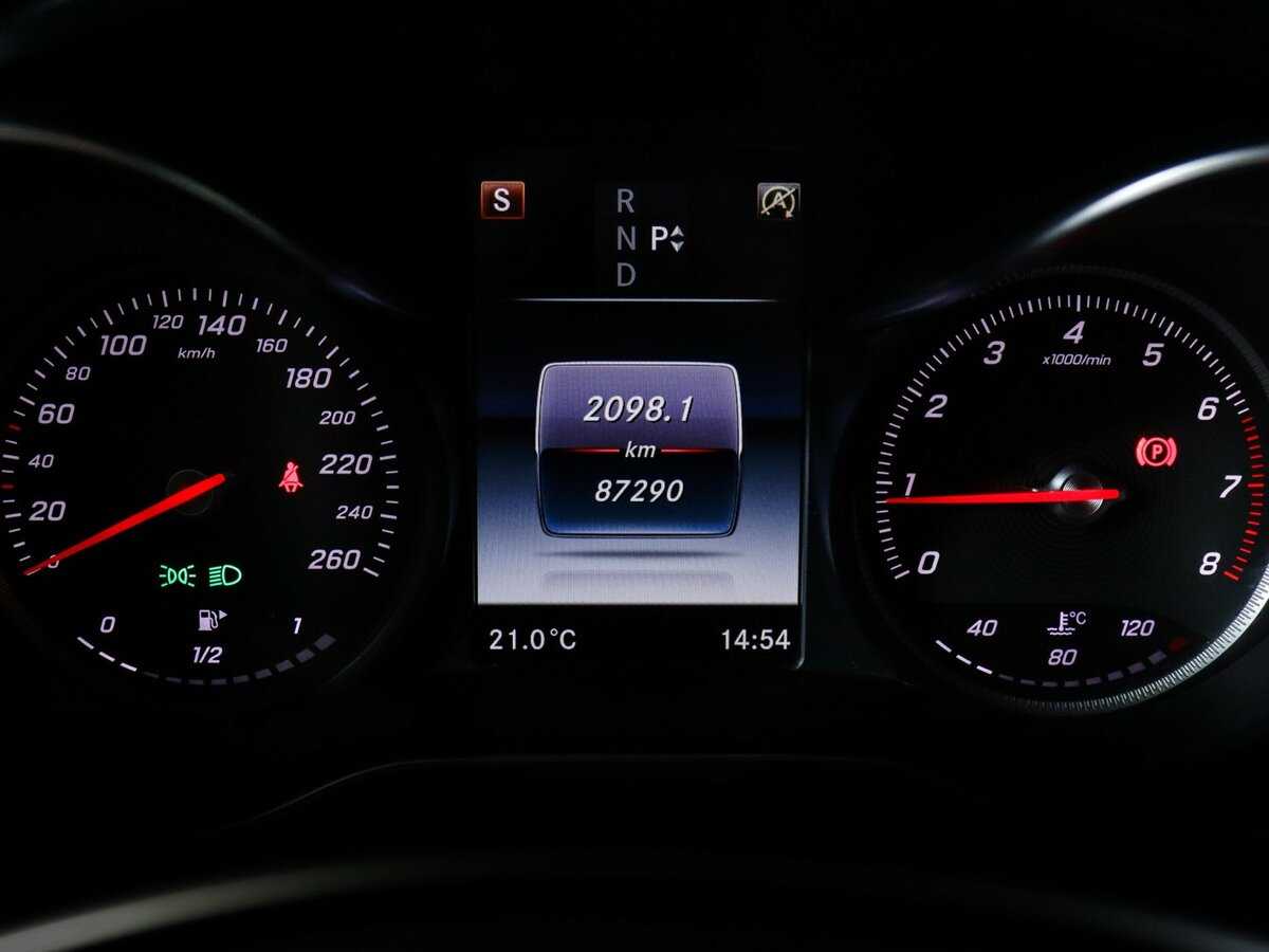 Б/У Мерседес-Бенц Ц-Класс 2016 года. Фото: #10