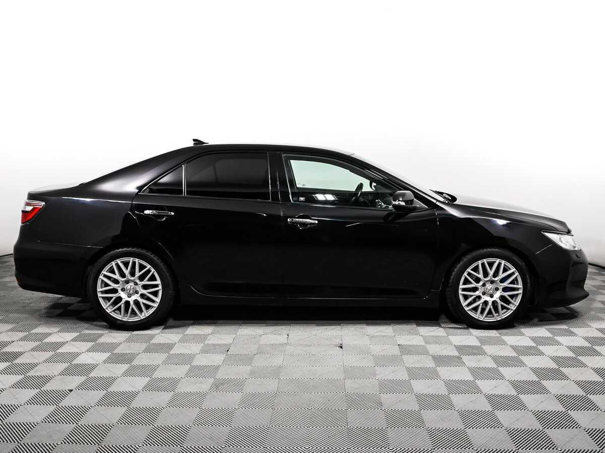 Б/У Тойота Камри 2017 года. Фото: #3