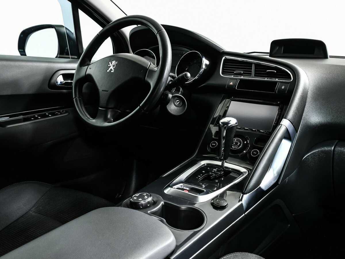 Б/У Пежо 3008 2016 года. Фото: #8