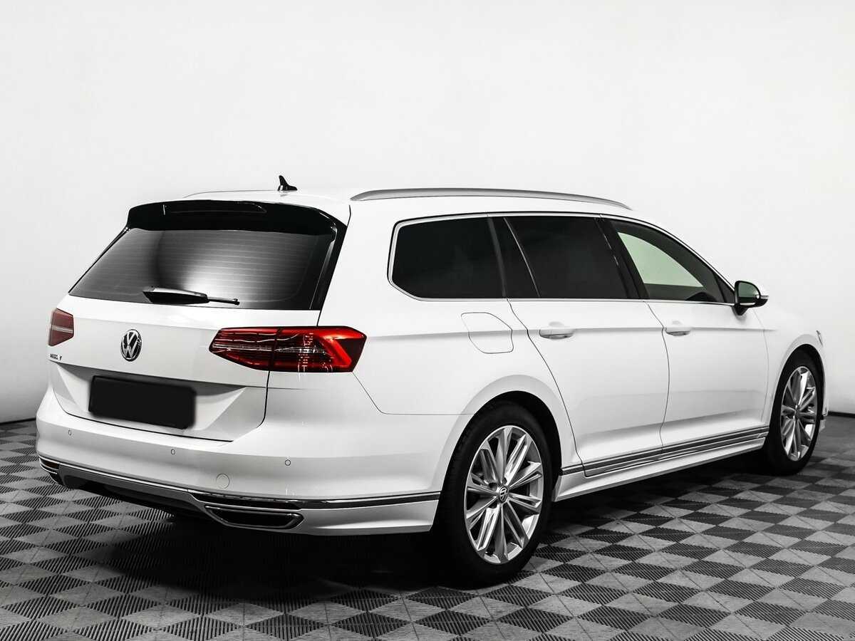 Б/У Фольксваген Пассат 2019 года. Фото: #4