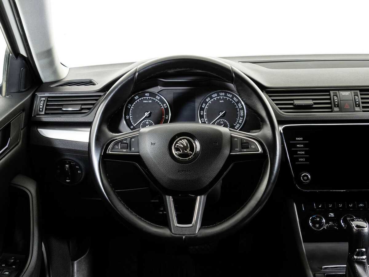 Б/У Шкода Суперб 2018 года. Фото: #9