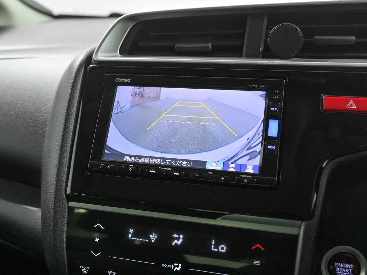 Б/У Хонда Фит 2016 года. Фото: #9