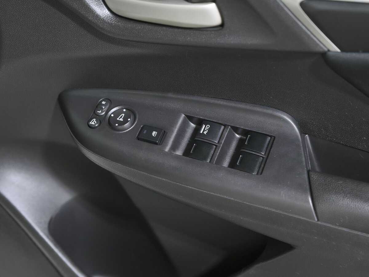 Б/У Хонда Фит 2016 года. Фото: #13