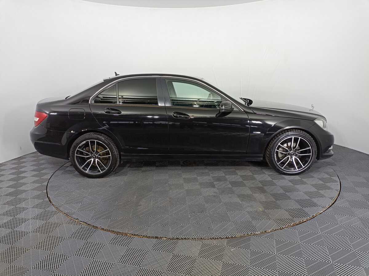 Б/У Мерседес-Бенц Ц-Класс 2012 года. Фото: #3