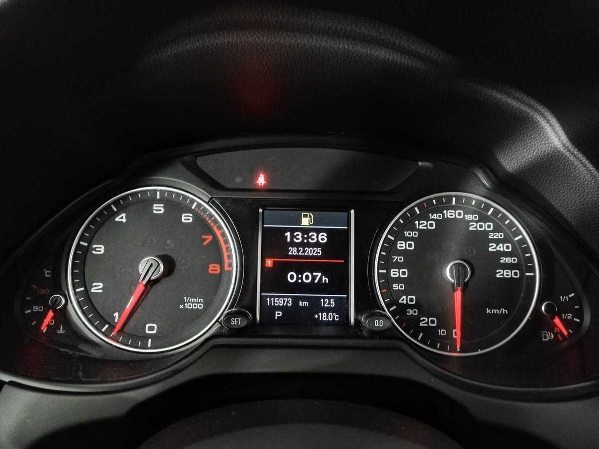 Б/У Ауди К5 2012 года. Фото: #8