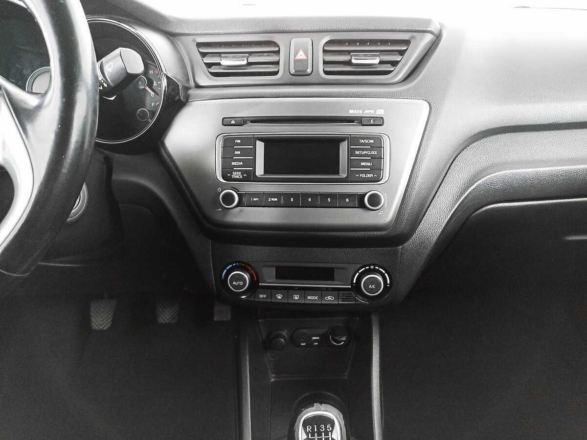 Б/У Киа Рио 2017 года. Фото: #14