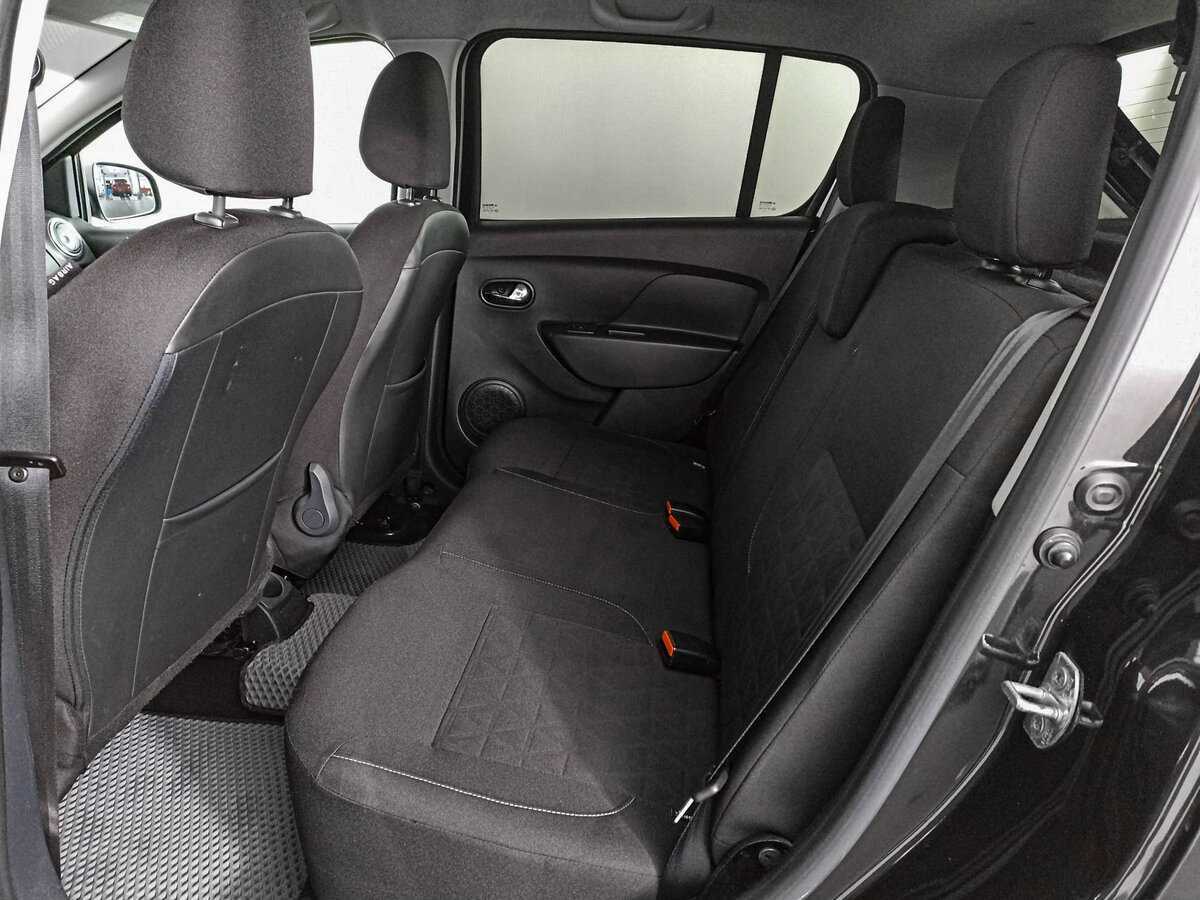 Б/У Рено Сандеро 2016 года. Фото: #8