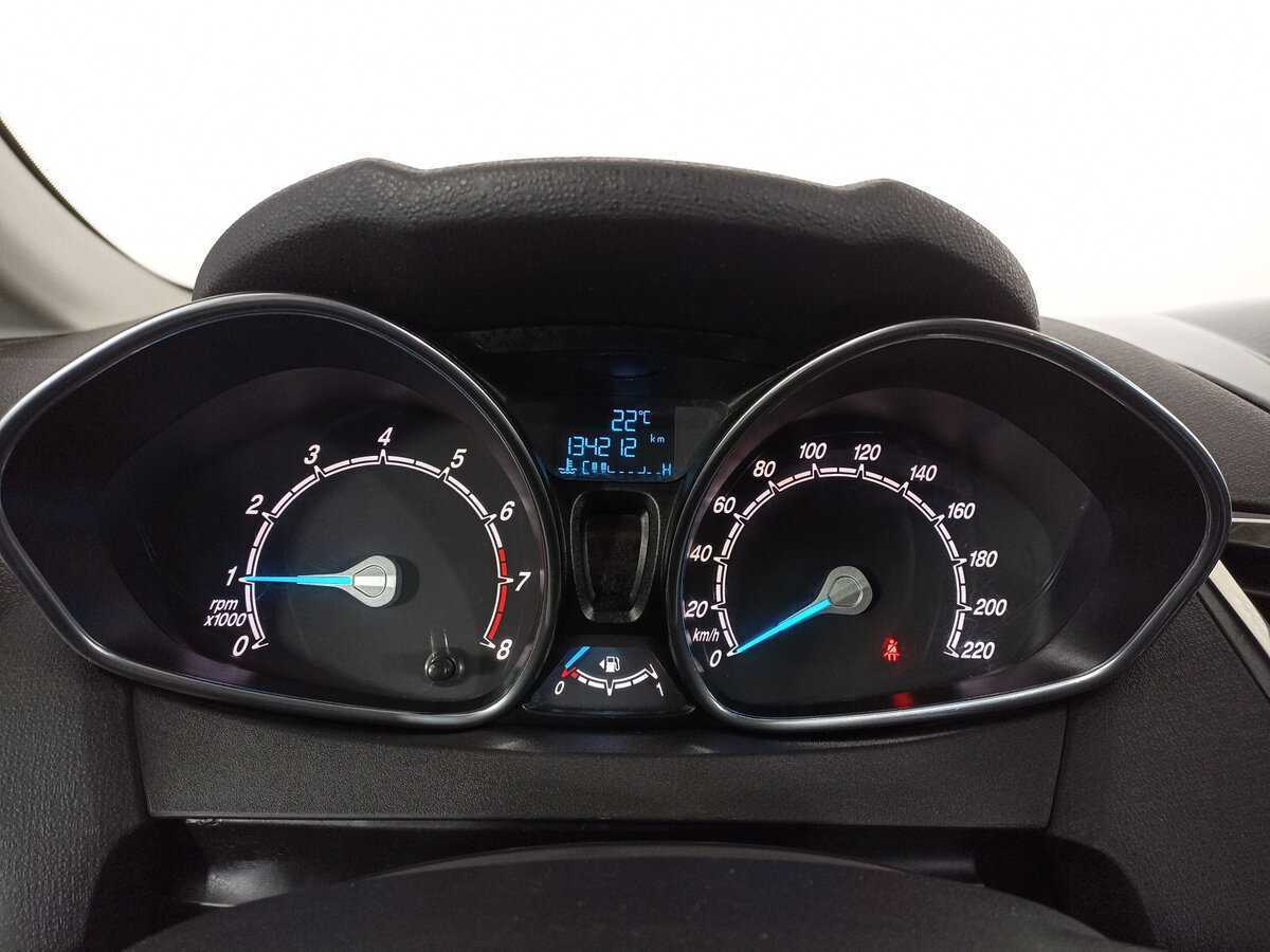 Б/У Форд Фиеста 2015 года. Фото: #12