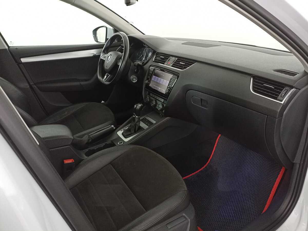 Б/У Шкода Октавия 2015 года. Фото: #10