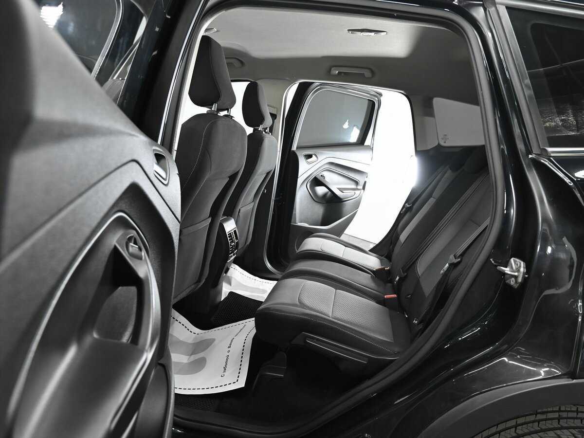 Б/У Форд Куга 2017 года. Фото: #13