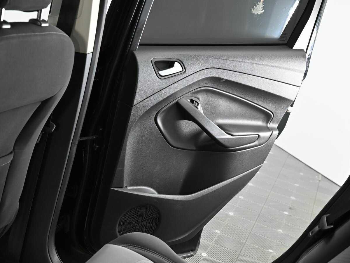 Б/У Форд Куга 2017 года. Фото: #14