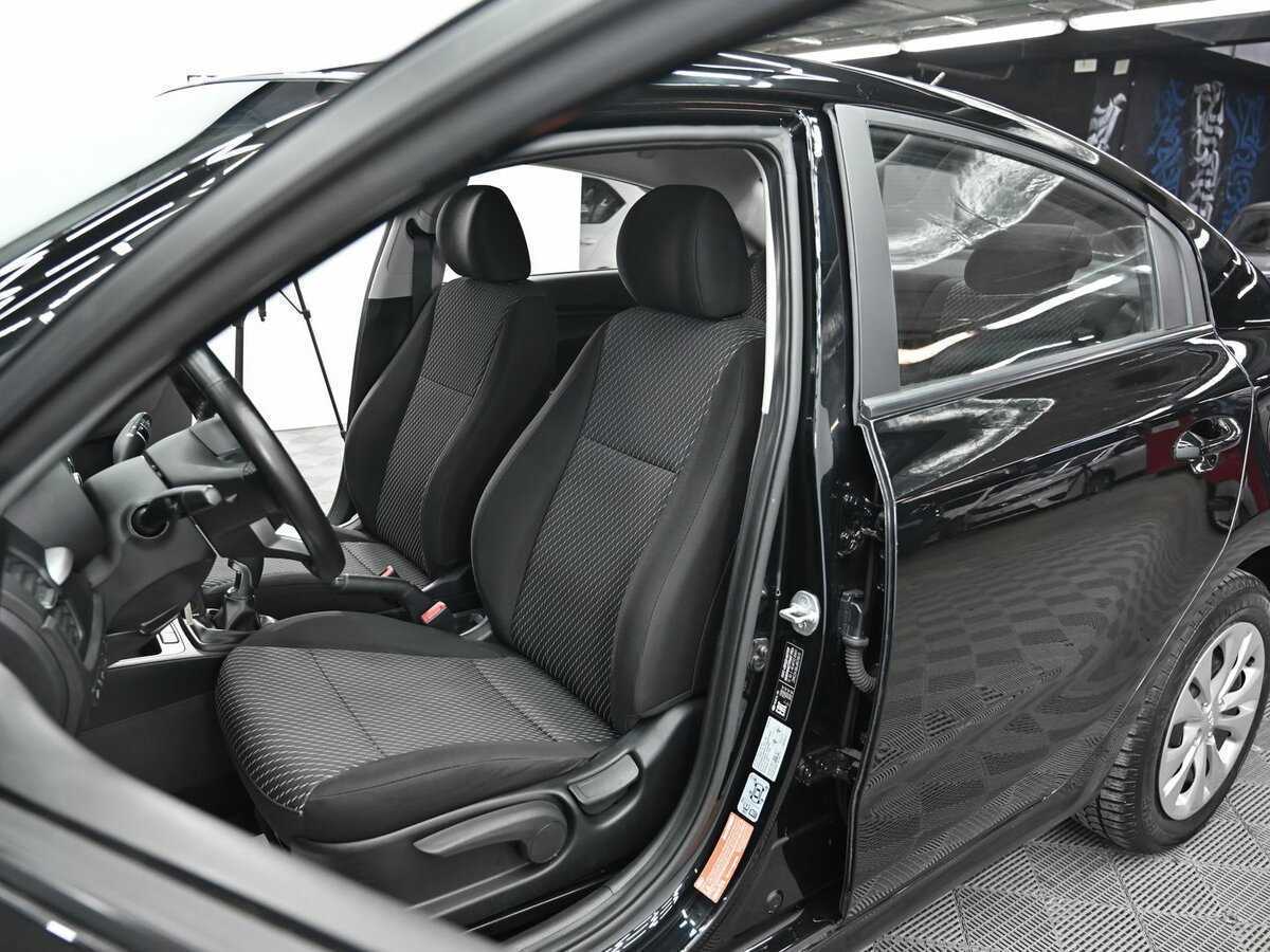 Б/У Киа Рио 2018 года. Фото: #4