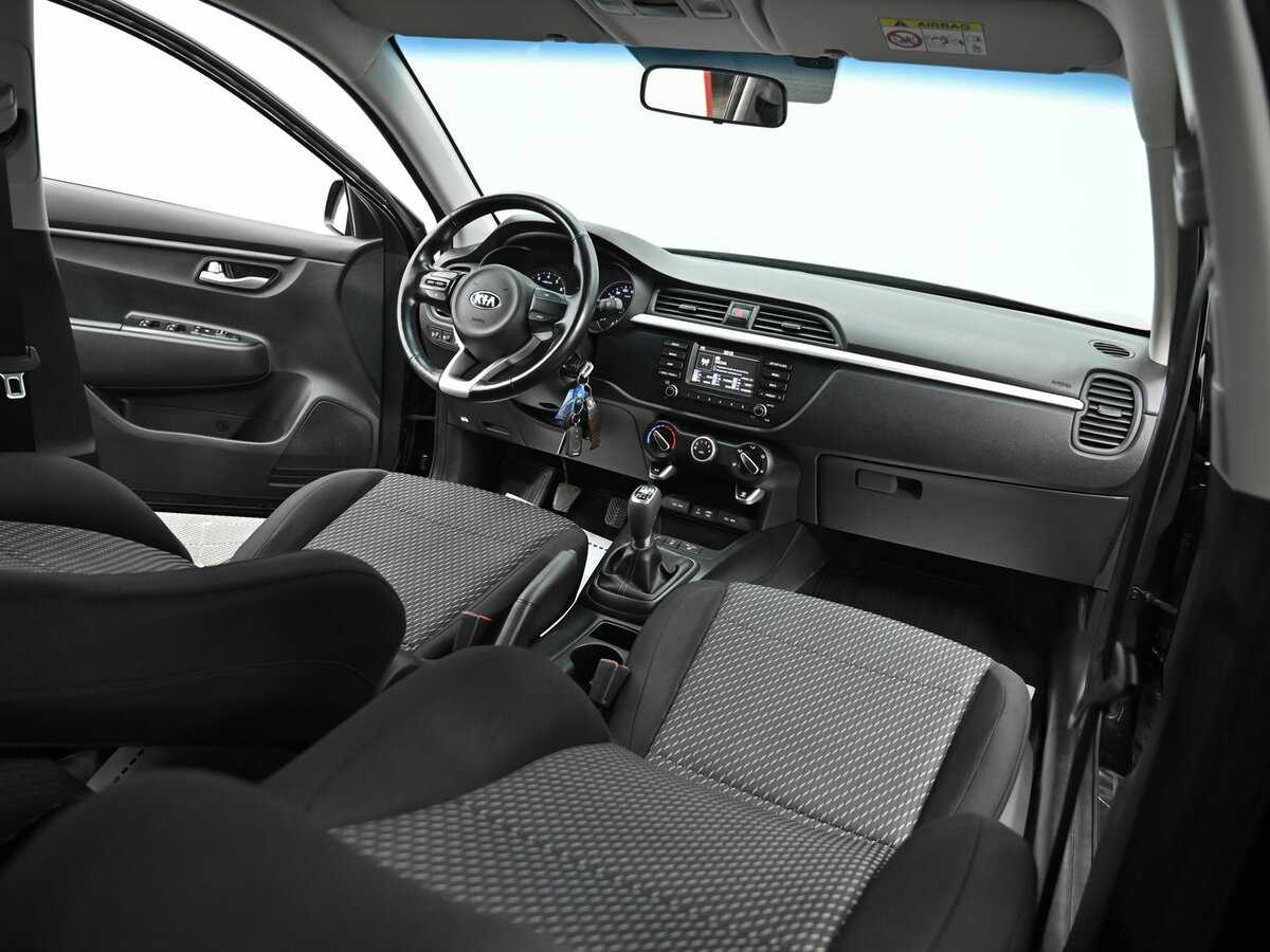 Б/У Киа Рио 2018 года. Фото: #10