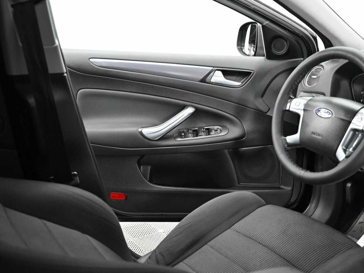 Б/У Форд Мондео 2012 года. Фото: #4