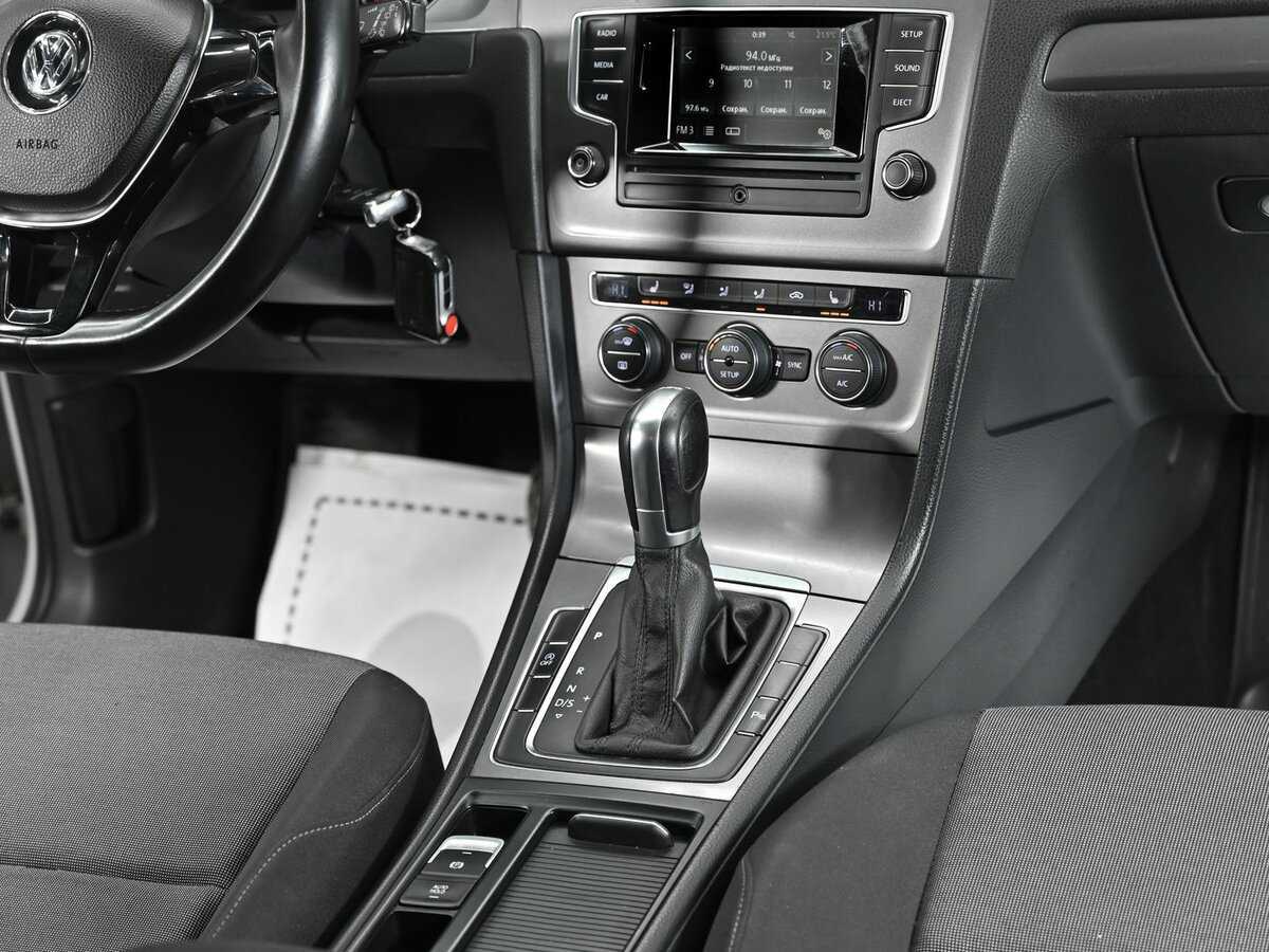 Б/У Фольксваген Гольф 2013 года. Фото: #8