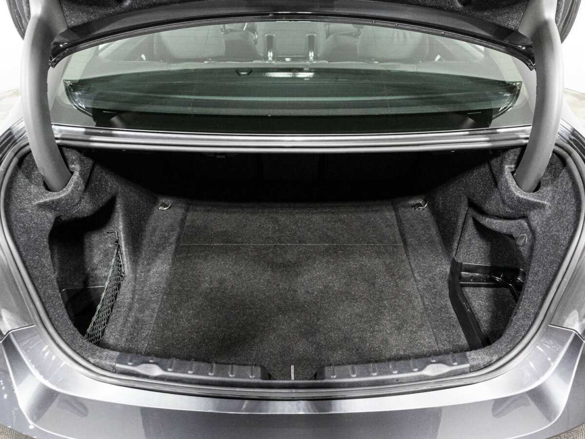 Б/У БМВ 3 серии 2018 года. Фото: #14