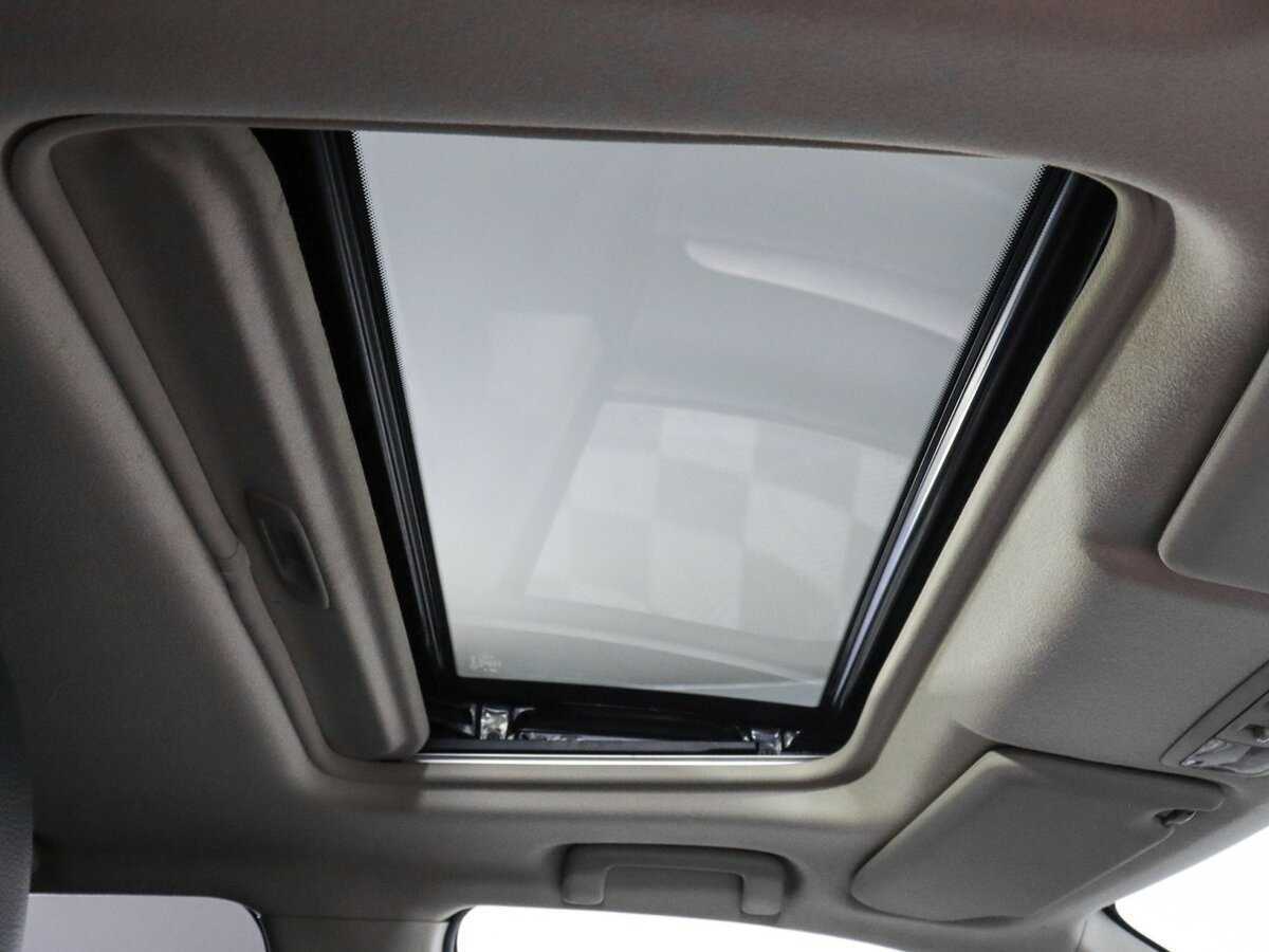 Б/У Митсубиши Оутлэндер 2014 года. Фото: #16