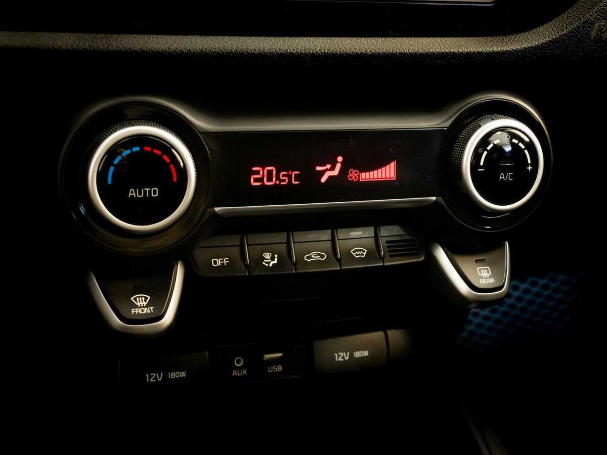 Б/У Киа Рио 2018 года. Фото: #10