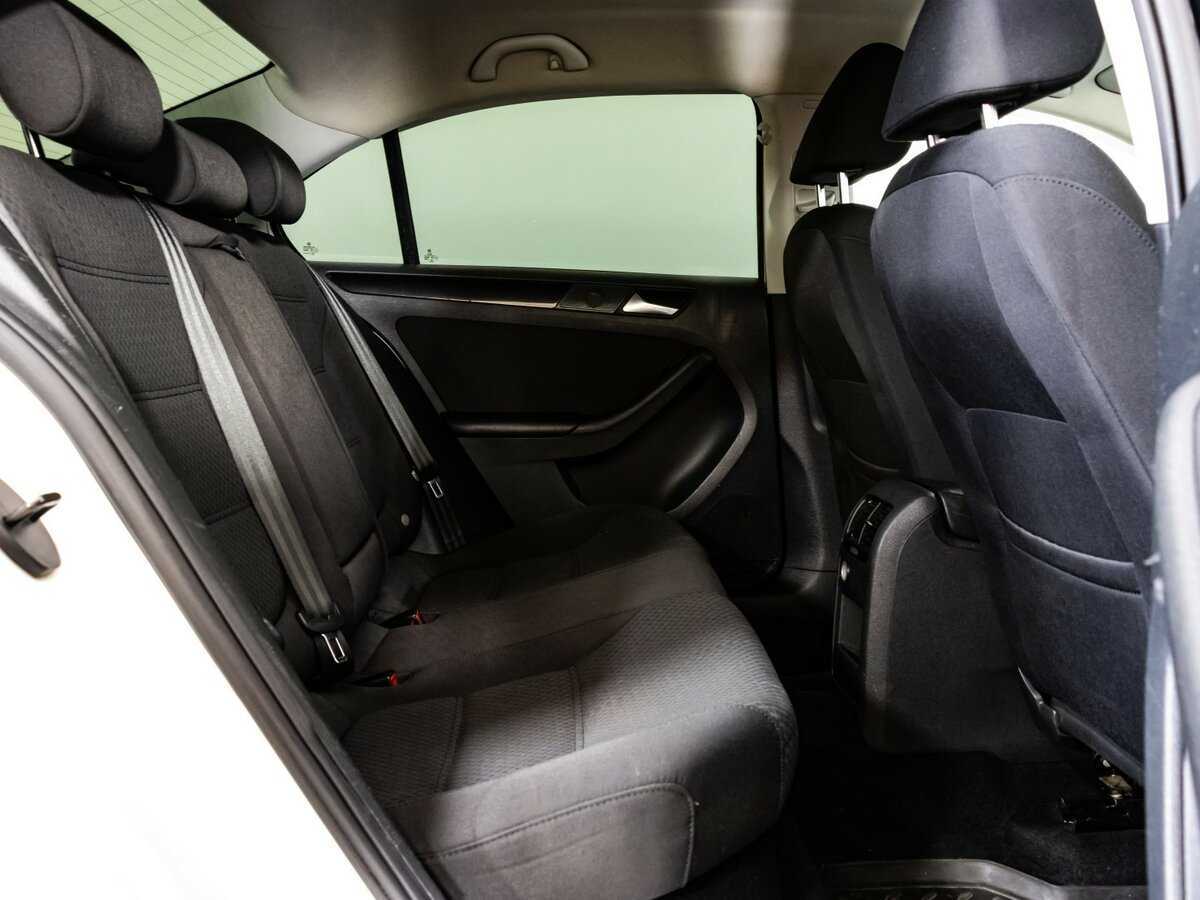 Б/У Фольксваген Джетта 2012 года. Фото: #12