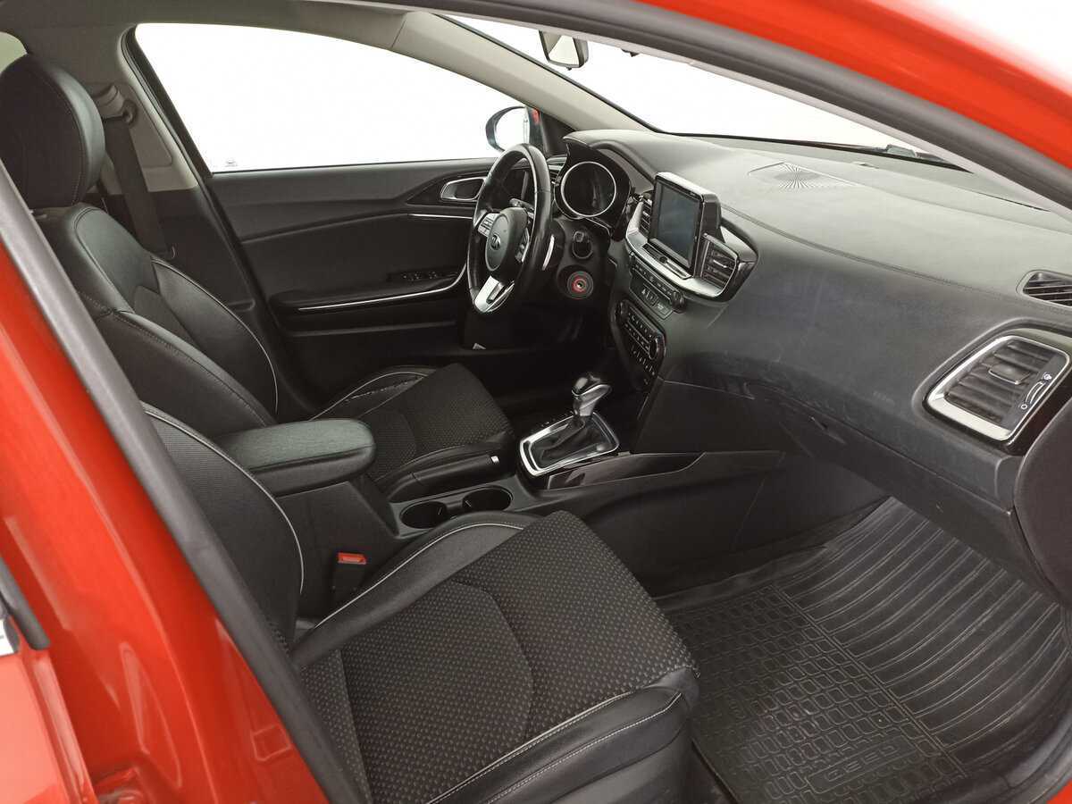 Б/У Киа Сид 2018 года. Фото: #7