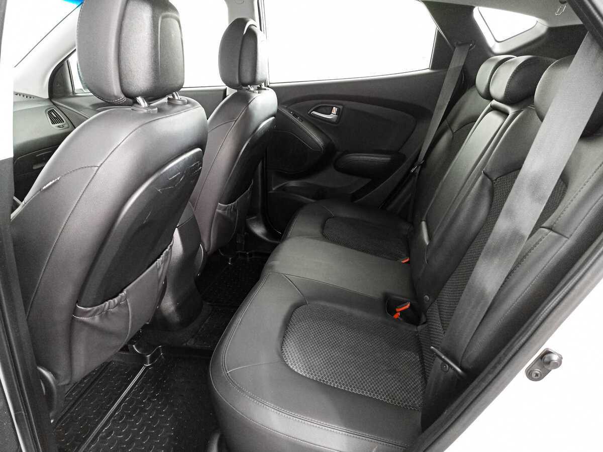 Б/У Хендай ай-икс35 2012 года. Фото: #10